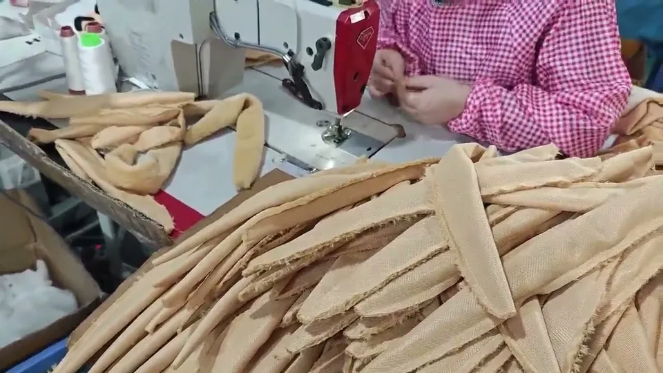 Outer stitching a fabric hair band