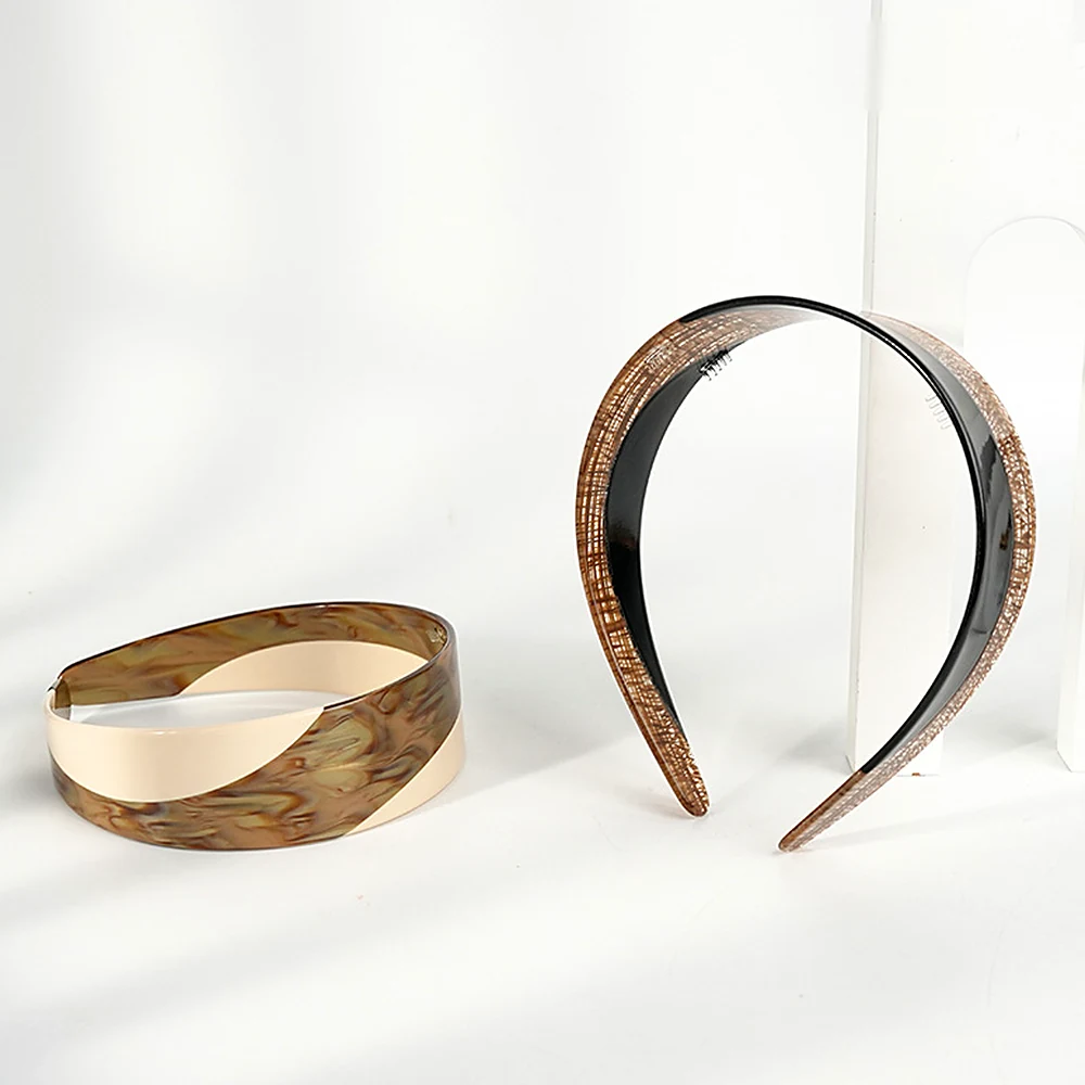 Two-tone acetate headband shown at 3.8 cm width
