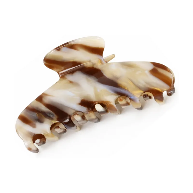 Cocoa and cream striped acetate banana claw clip